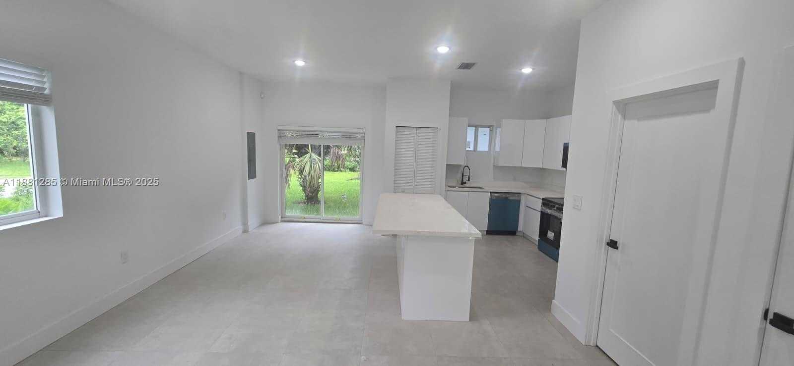 Small Image of 141 NORTH WEST 11TH ST, Pompano Beach Number 4