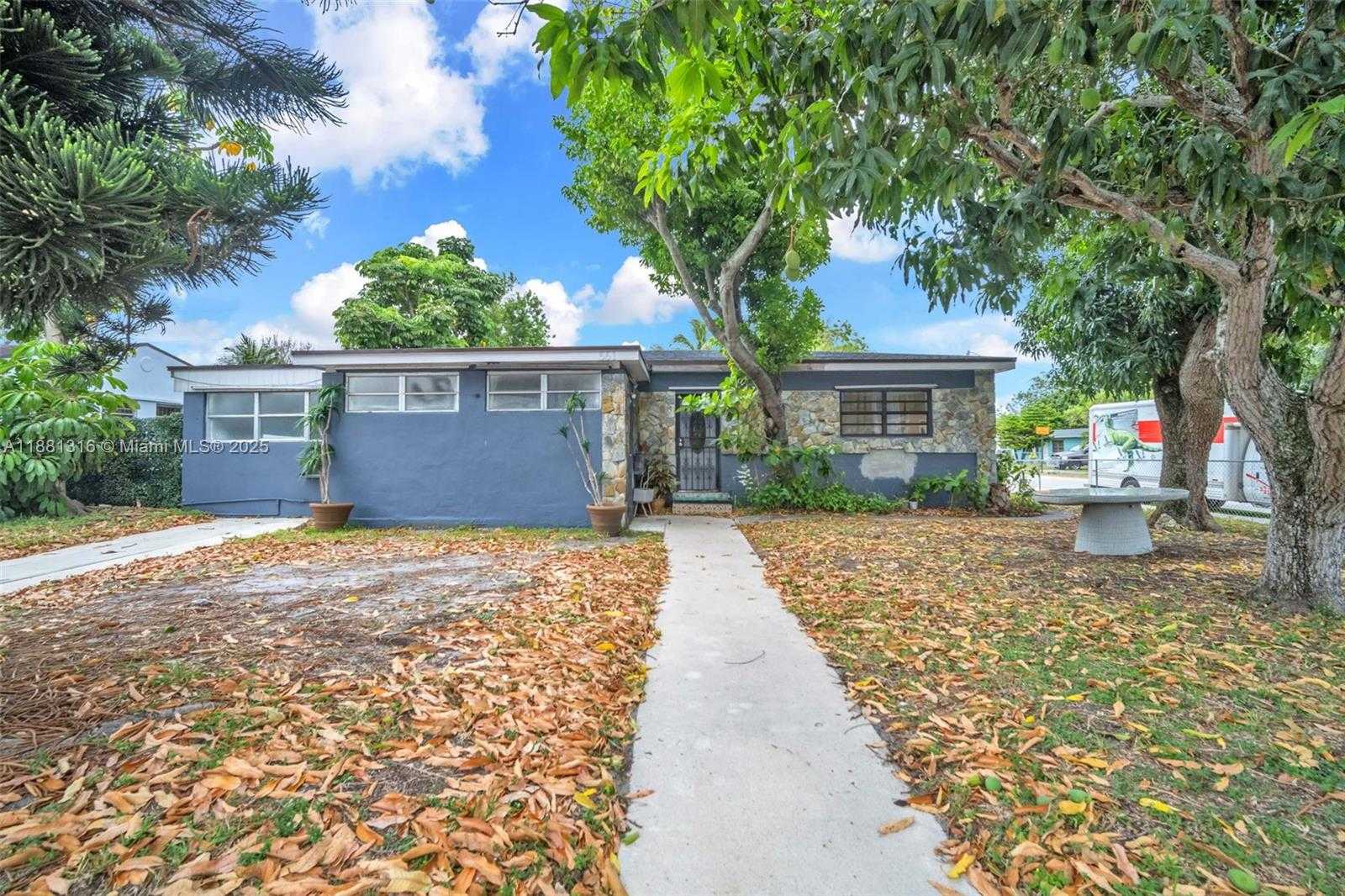 Small Image of 551 NORTH WEST 183RD ST, Miami Gardens Number 4