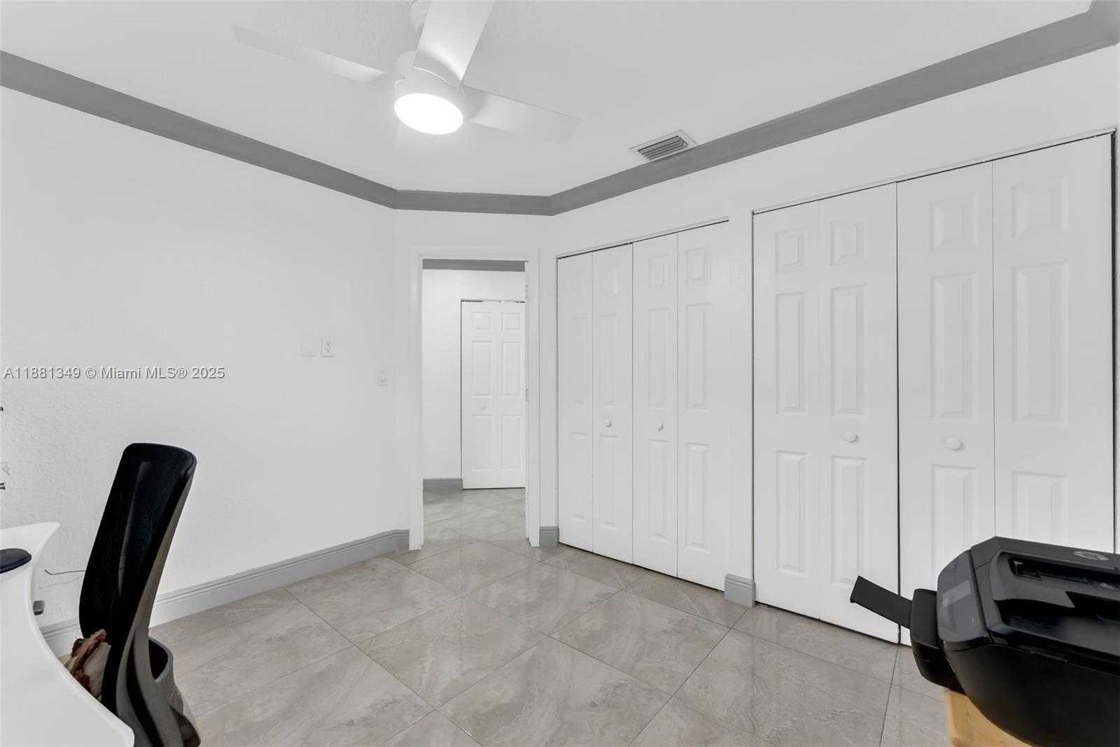 Small Image of 7710 WEST 30TH LN, Hialeah Number 12