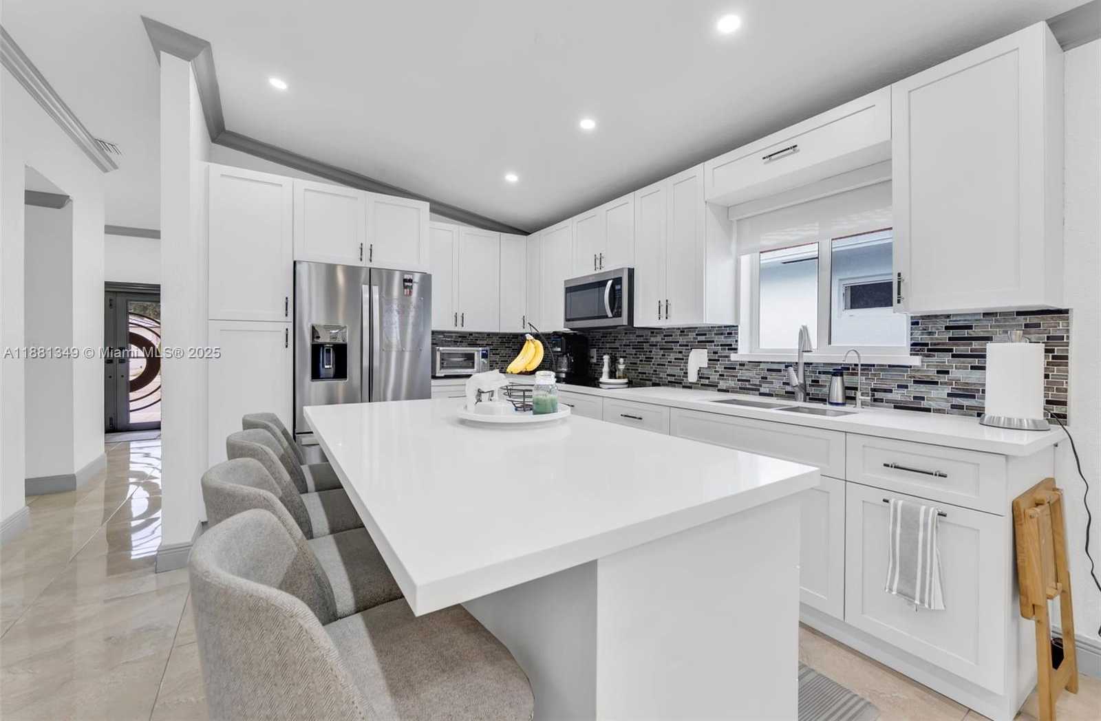 Small Image of 7710 WEST 30TH LN, Hialeah Number 20
