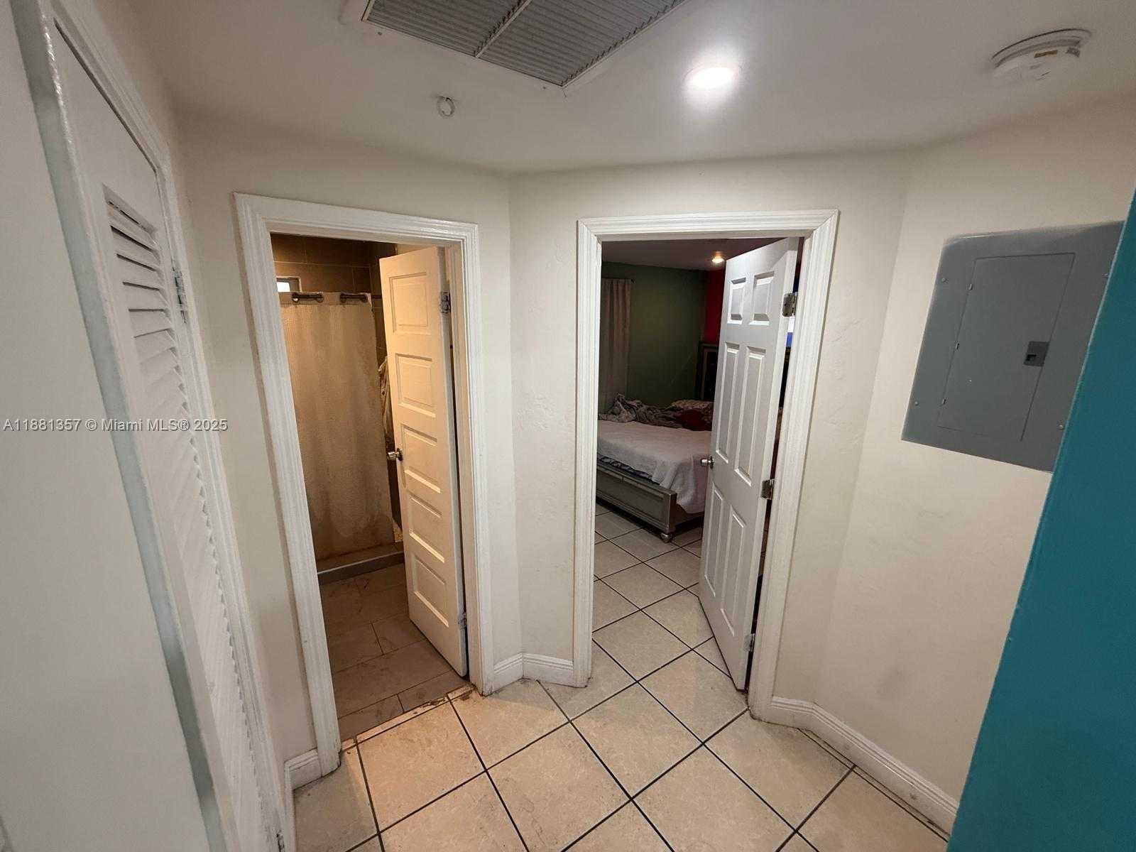 Small Image of 1299 NORTH EAST 40TH CT, Oakland Park Number 10
