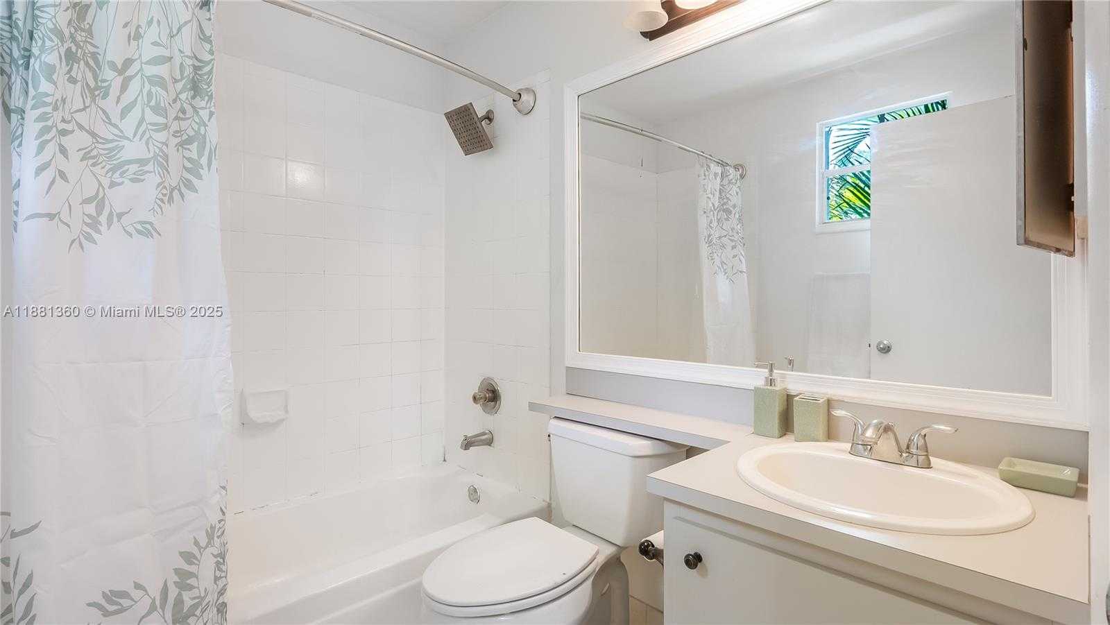 Small Image of 7256 SOUTH WEST 44TH CT, Davie Number 21