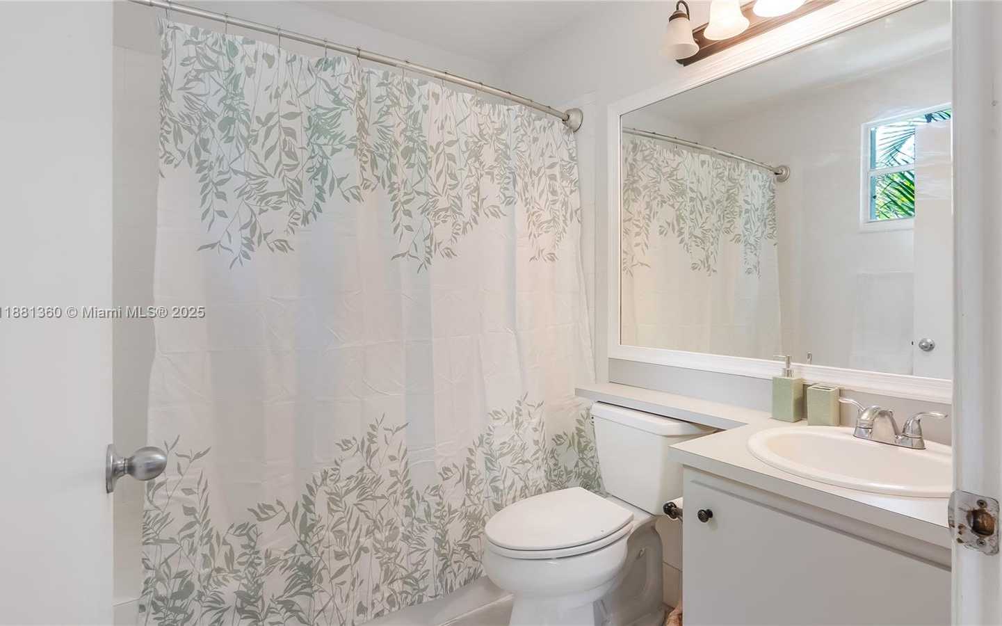 Small Image of 7256 SOUTH WEST 44TH CT, Davie Number 23