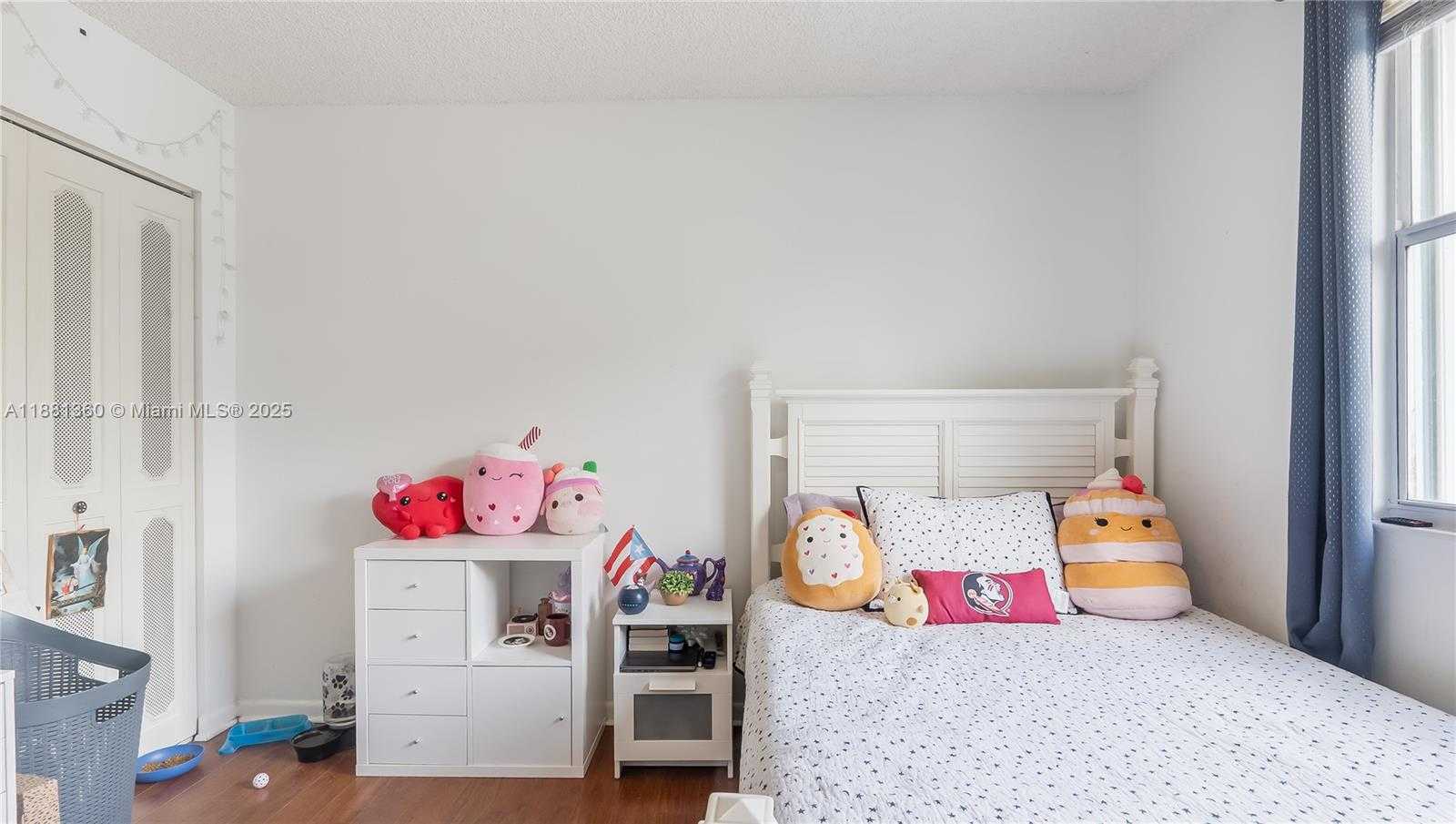 Small Image of 7256 SOUTH WEST 44TH CT, Davie Number 27