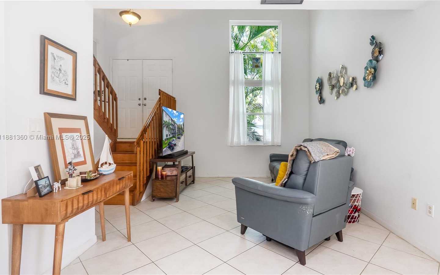 Small Image of 7256 SOUTH WEST 44TH CT, Davie Number 3