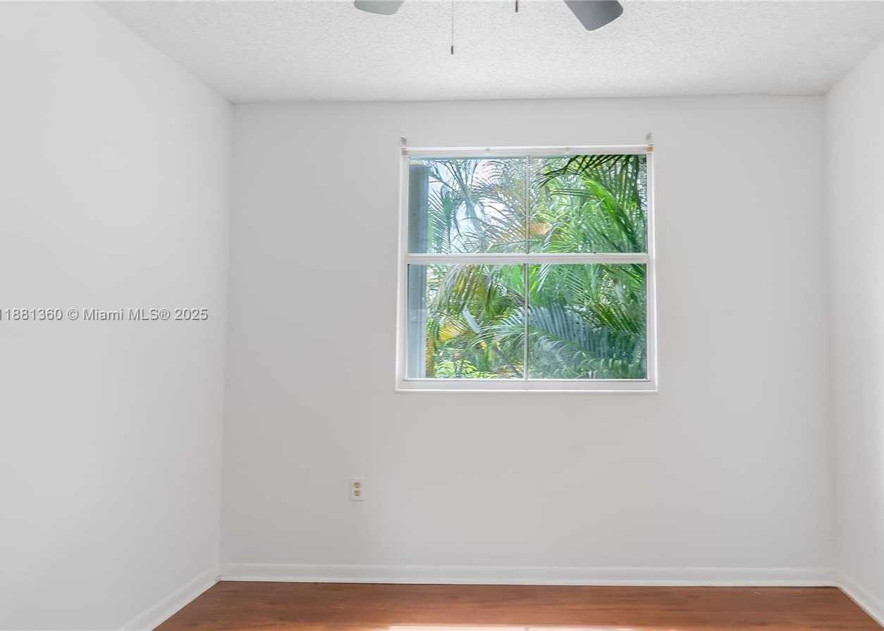 Small Image of 7256 SOUTH WEST 44TH CT, Davie Number 30