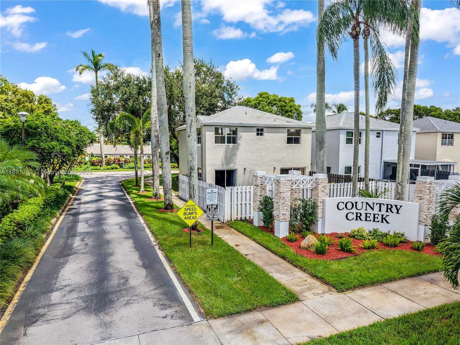 Small Image of 7256 SOUTH WEST 44TH CT, Davie Number 39