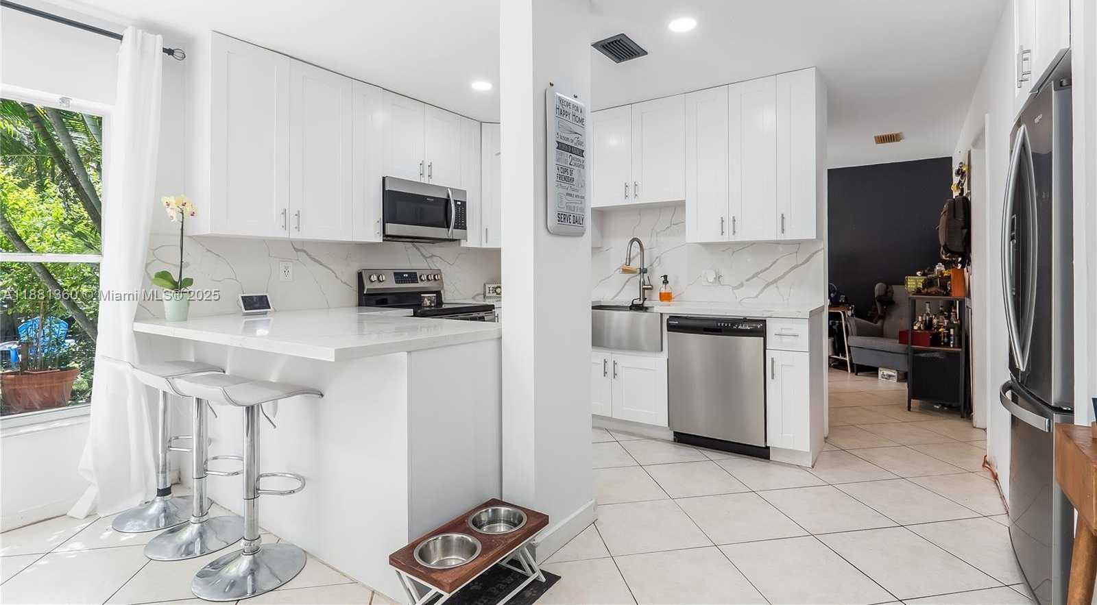 Small Image of 7256 SOUTH WEST 44TH CT, Davie Number 5