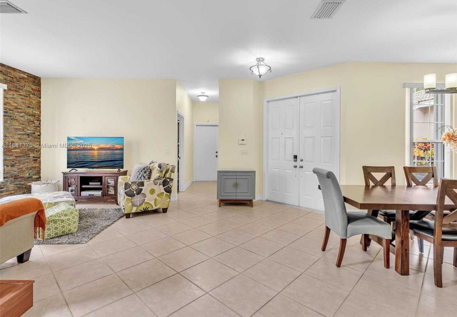 Small Image of 1892 SOUTH WEST 148TH WAY, Miramar Number 12