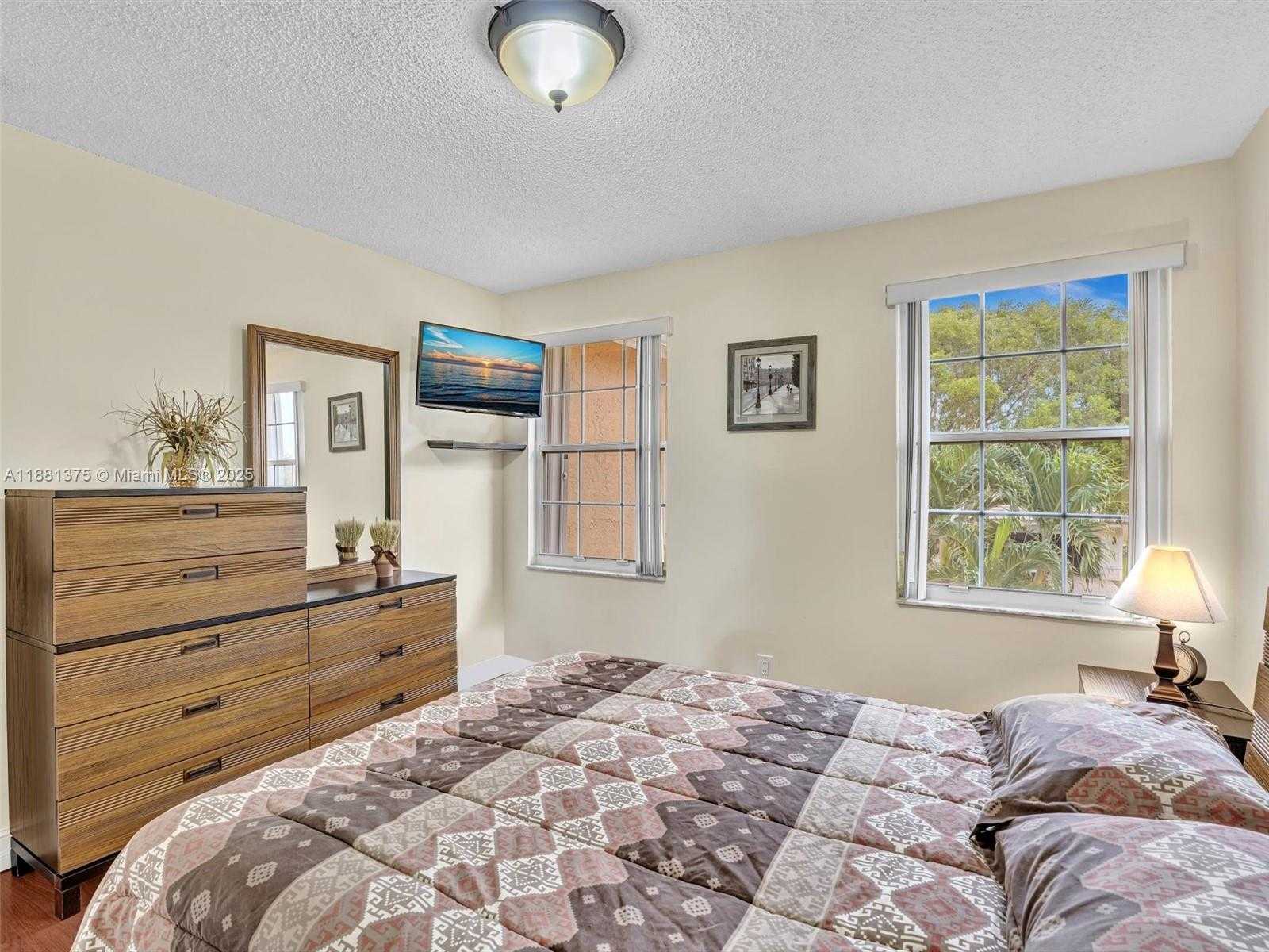 Small Image of 1892 SOUTH WEST 148TH WAY, Miramar Number 32