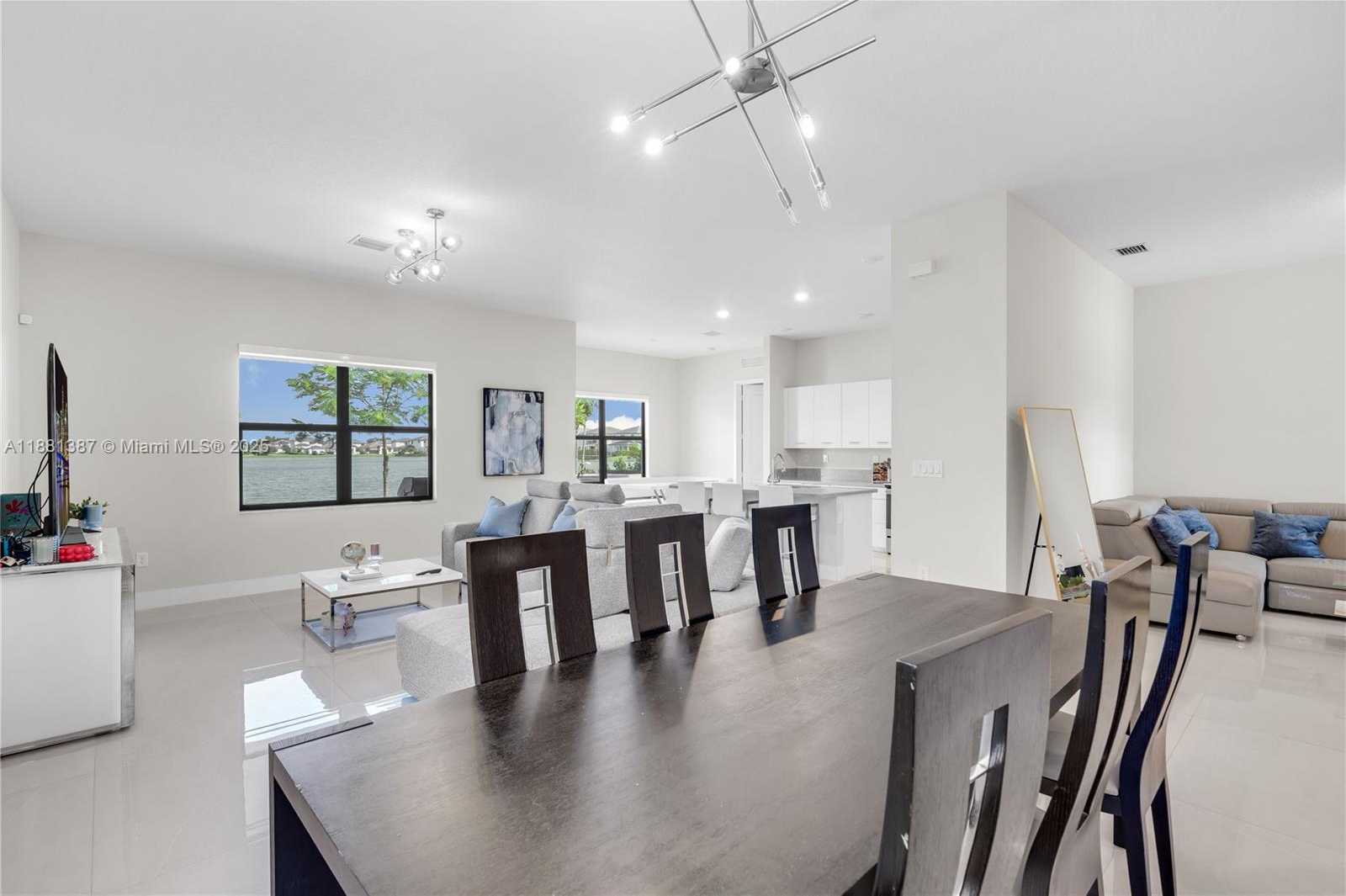 Small Image of 17571 SOUTH WEST 46TH ST, Miramar Number 12