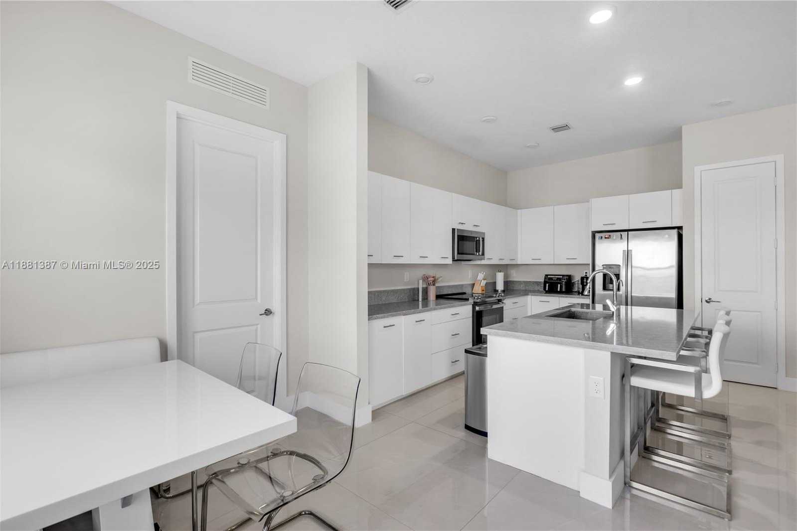 Small Image of 17571 SOUTH WEST 46TH ST, Miramar Number 18