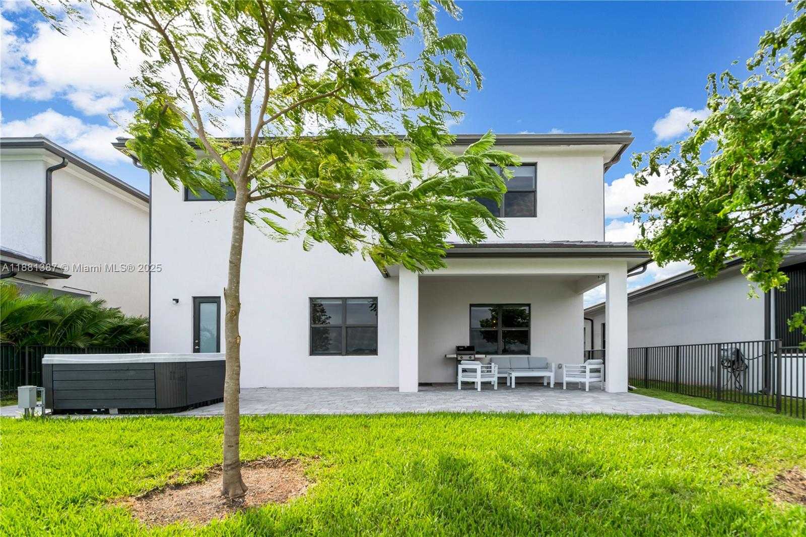 Small Image of 17571 SOUTH WEST 46TH ST, Miramar Number 37