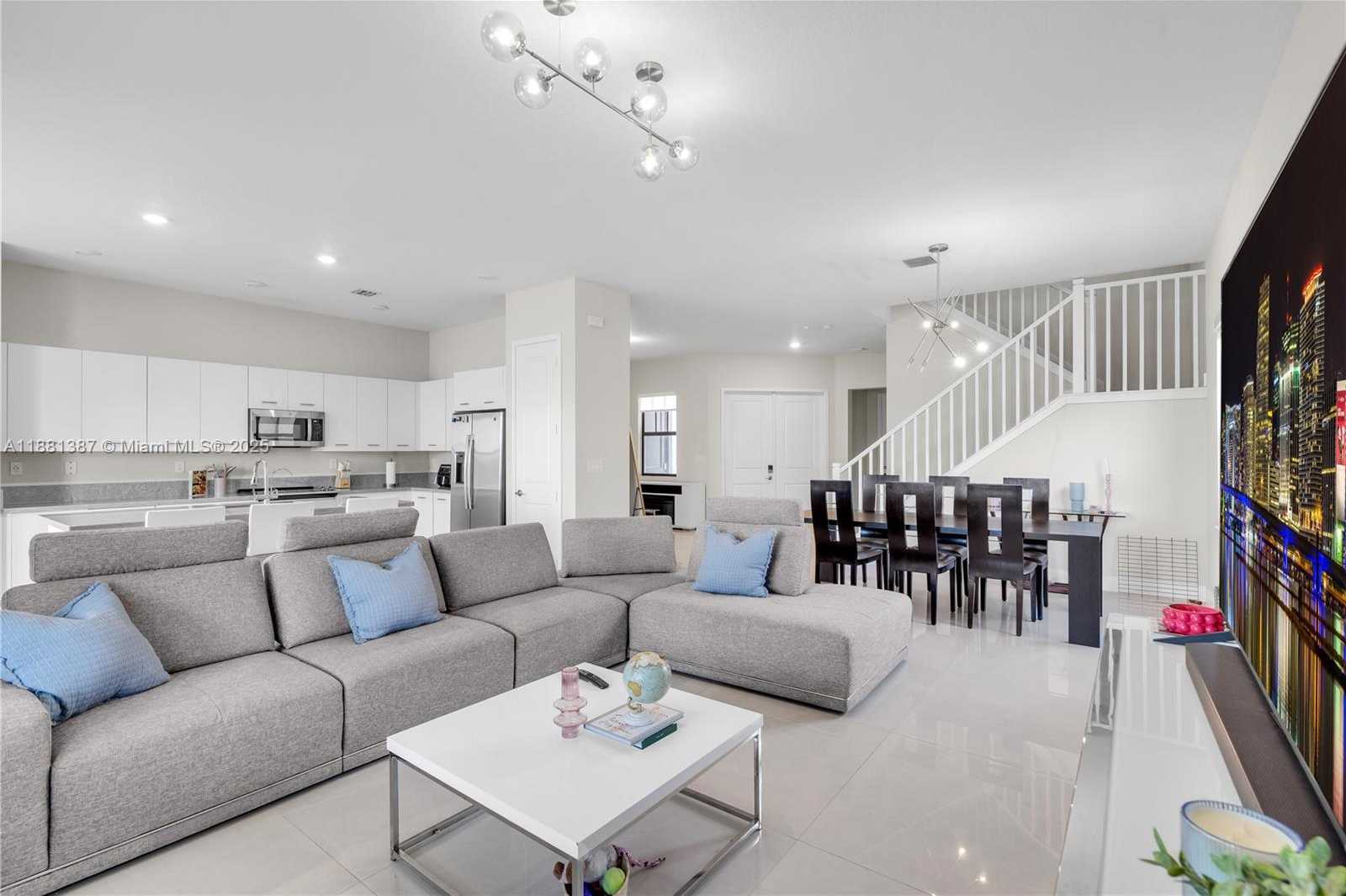 Small Image of 17571 SOUTH WEST 46TH ST, Miramar Number 7