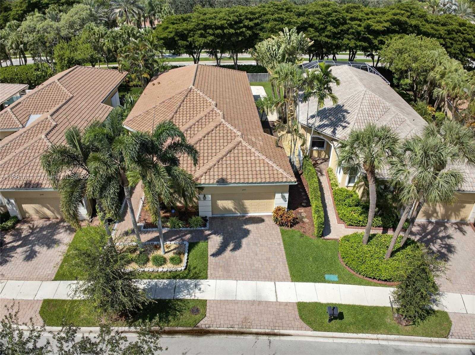 Small Image of 2497 BAY ISLE DR, Weston Number 2
