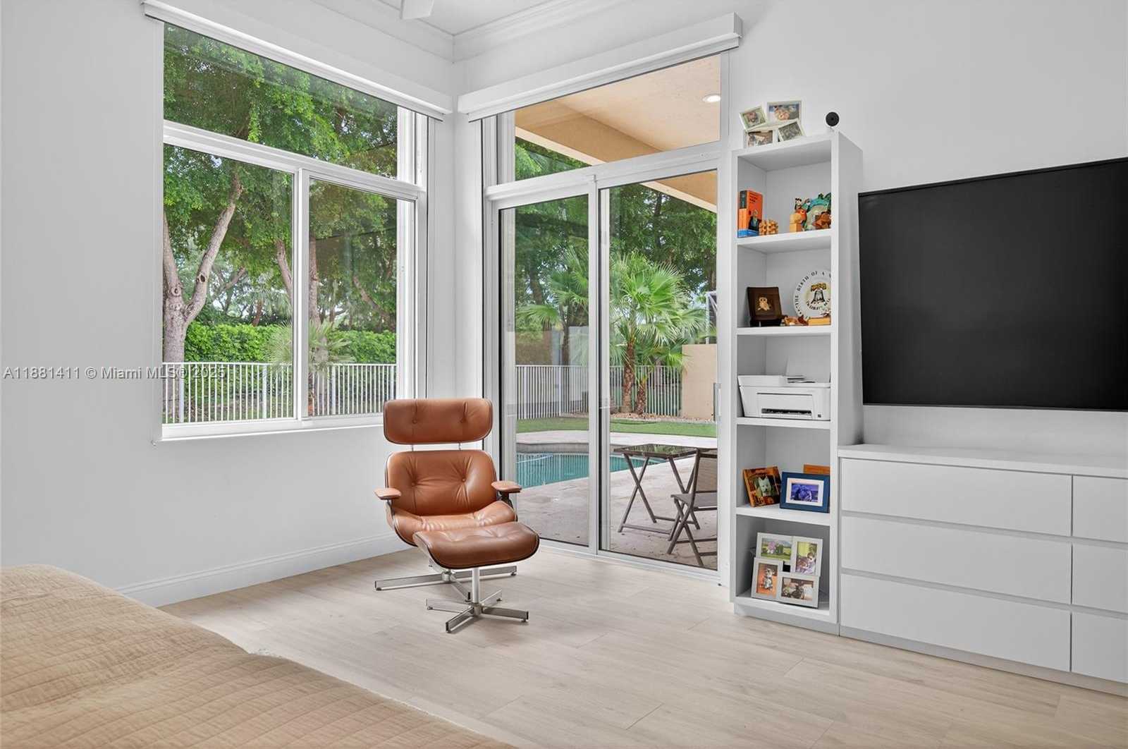 Small Image of 2497 BAY ISLE DR, Weston Number 33