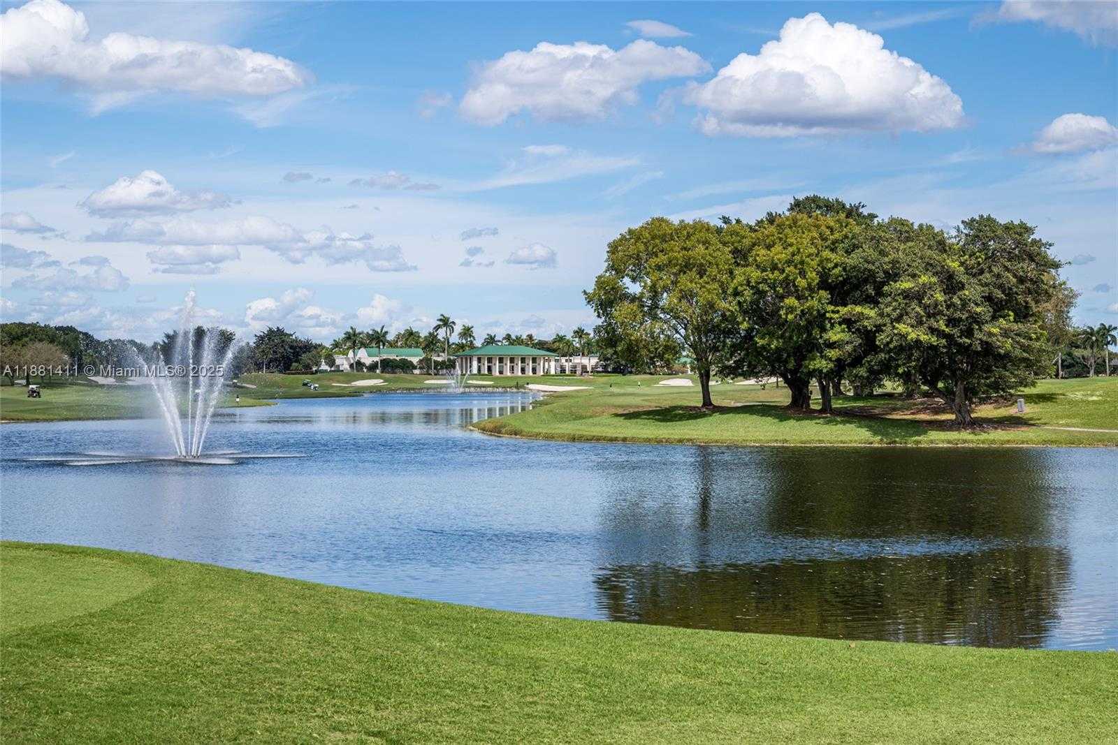 Small Image of 2497 BAY ISLE DR, Weston Number 47