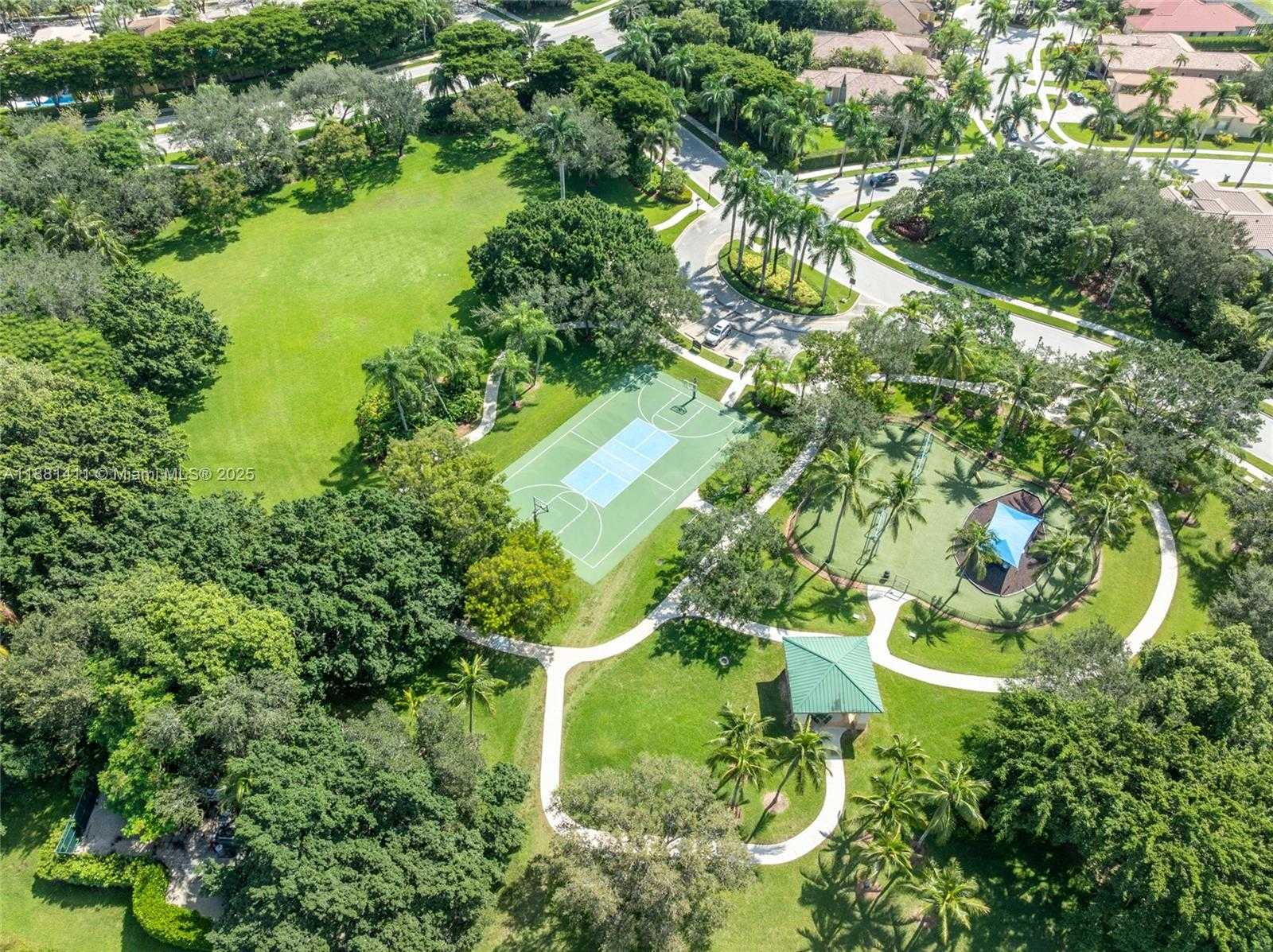 Small Image of 2497 BAY ISLE DR, Weston Number 49