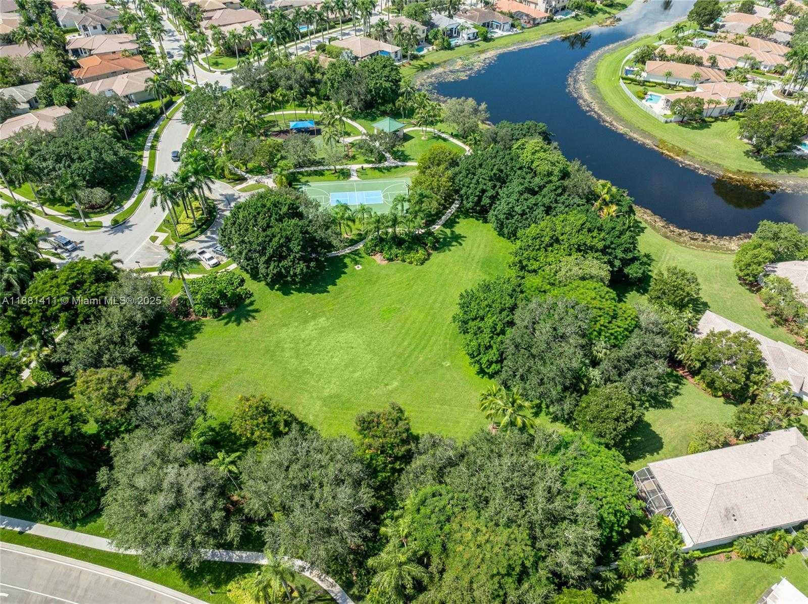 Small Image of 2497 BAY ISLE DR, Weston Number 50