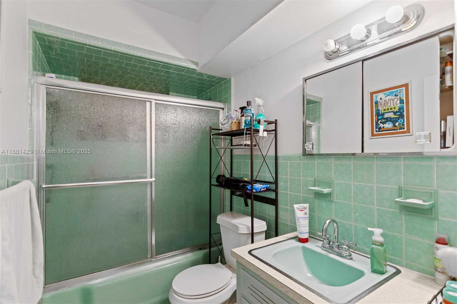 Small Image of 3202 TAFT ST, Hollywood Number 32