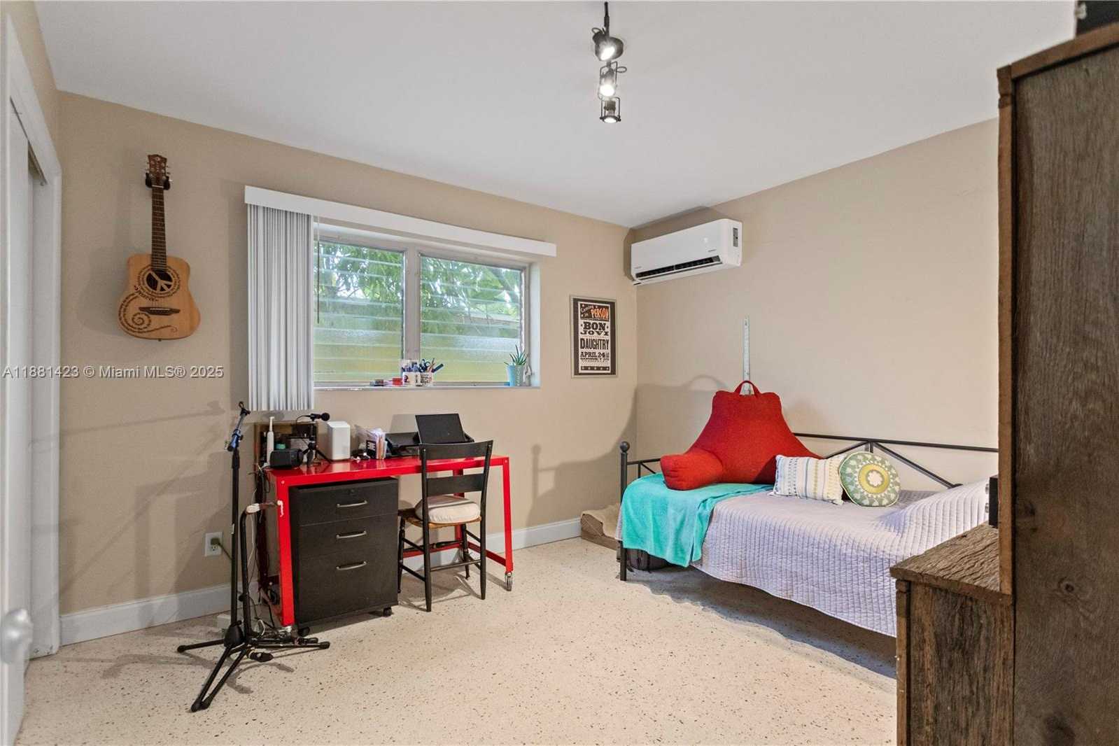 Small Image of 3202 TAFT ST, Hollywood Number 33