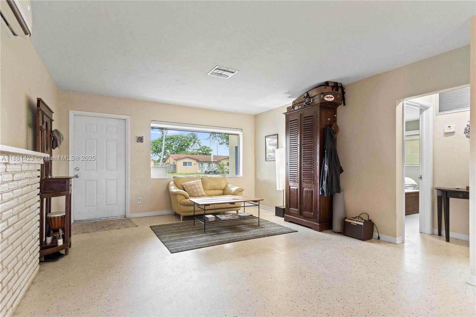 Small Image of 3202 TAFT ST, Hollywood Number 5