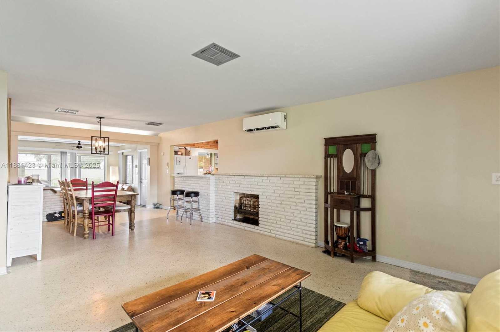 Small Image of 3202 TAFT ST, Hollywood Number 7
