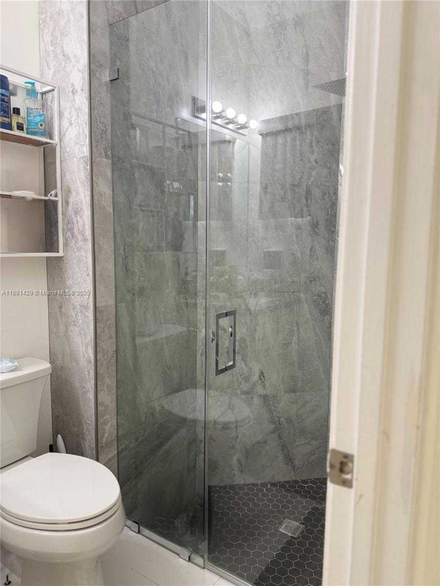 Small Image of 16493 SOUTH WEST 27TH ST, Miramar Number 14