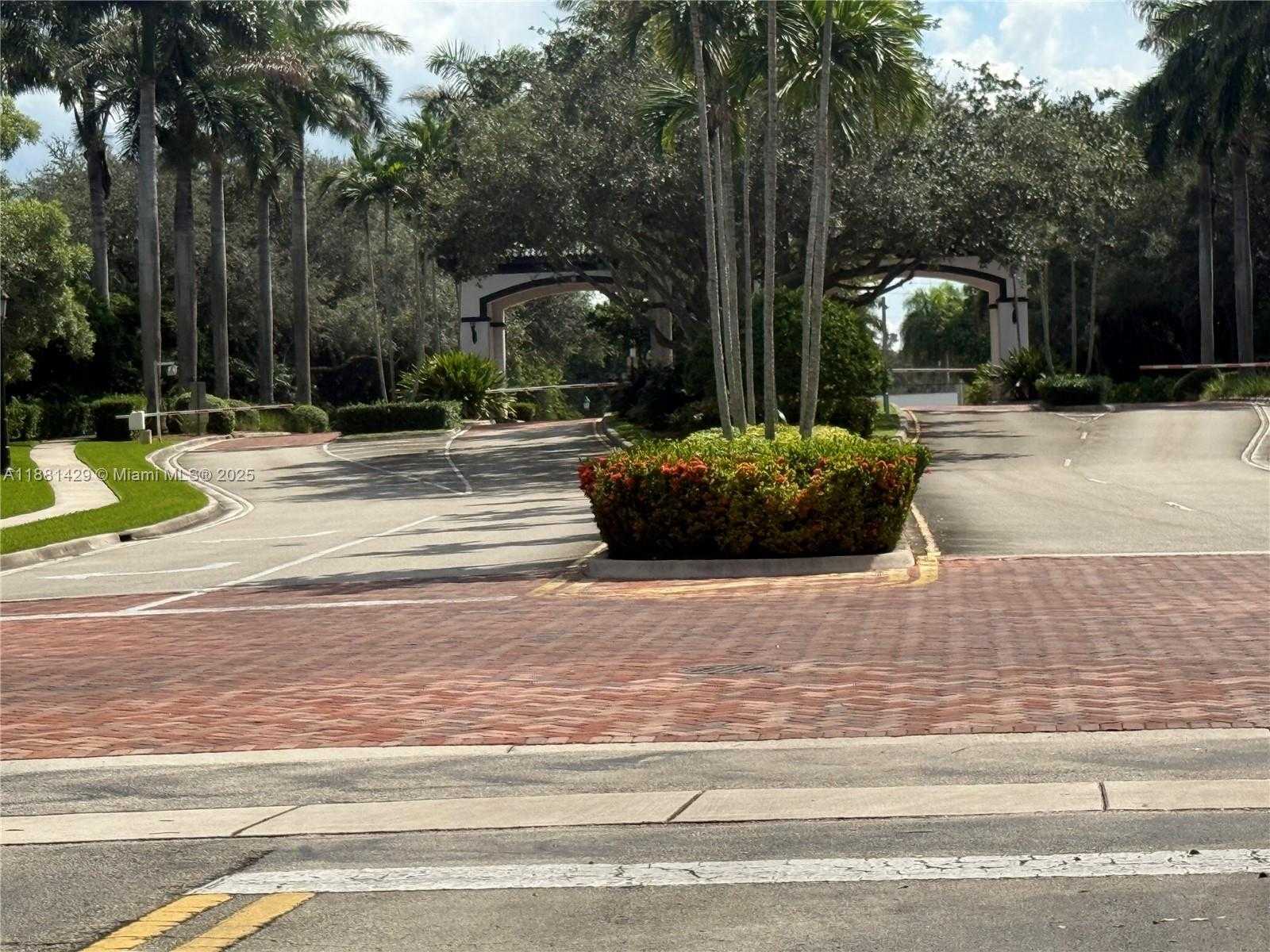 Small Image of 16493 SOUTH WEST 27TH ST, Miramar Number 24