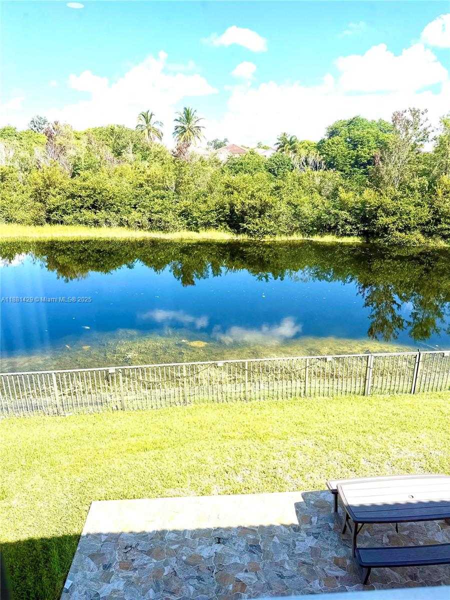 Small Image of 16493 SOUTH WEST 27TH ST, Miramar Number 26