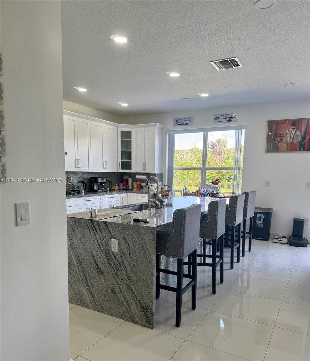 Small Image of 16493 SOUTH WEST 27TH ST, Miramar Number 5