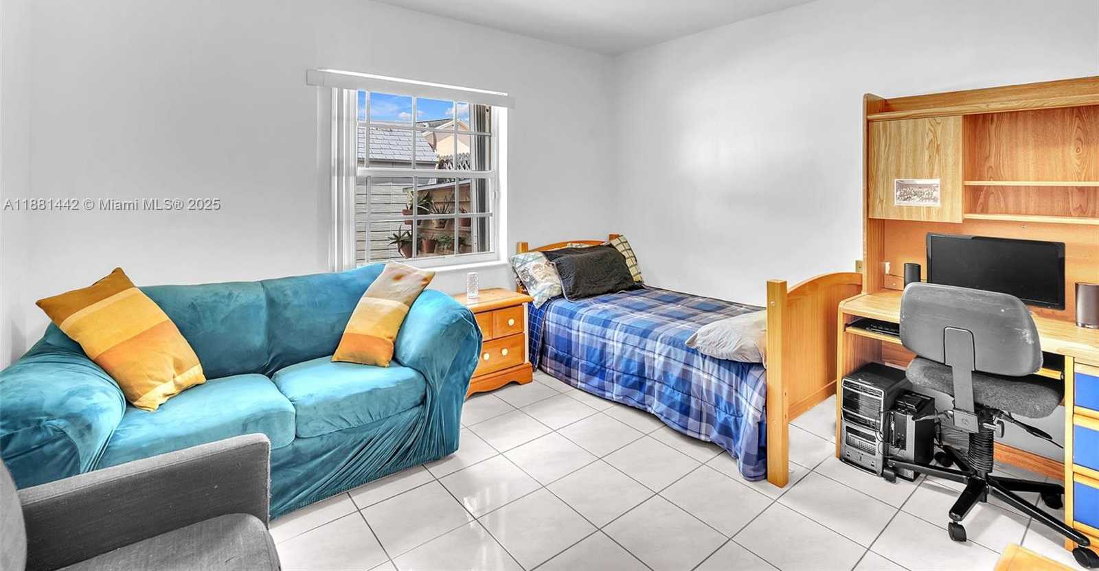 Small Image of 5660 SOUTH WEST 99TH LN, Cooper City Number 11