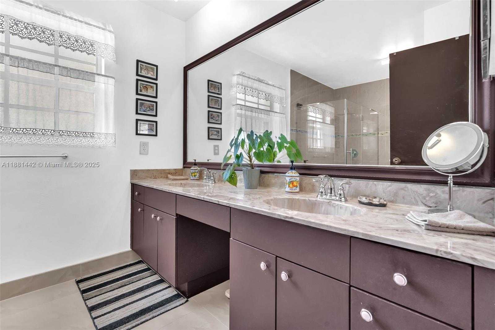Small Image of 5660 SOUTH WEST 99TH LN, Cooper City Number 15