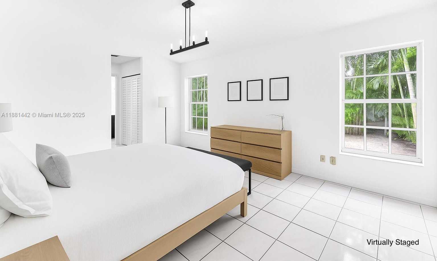 Small Image of 5660 SOUTH WEST 99TH LN, Cooper City Number 2
