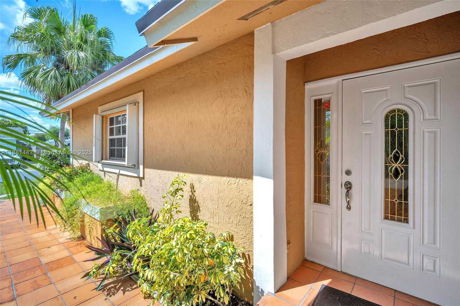 Small Image of 5660 SOUTH WEST 99TH LN, Cooper City Number 20