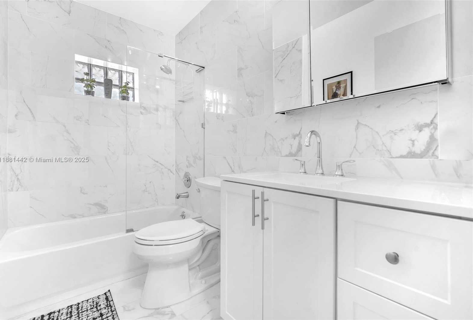Small Image of 5660 SOUTH WEST 99TH LN, Cooper City Number 9
