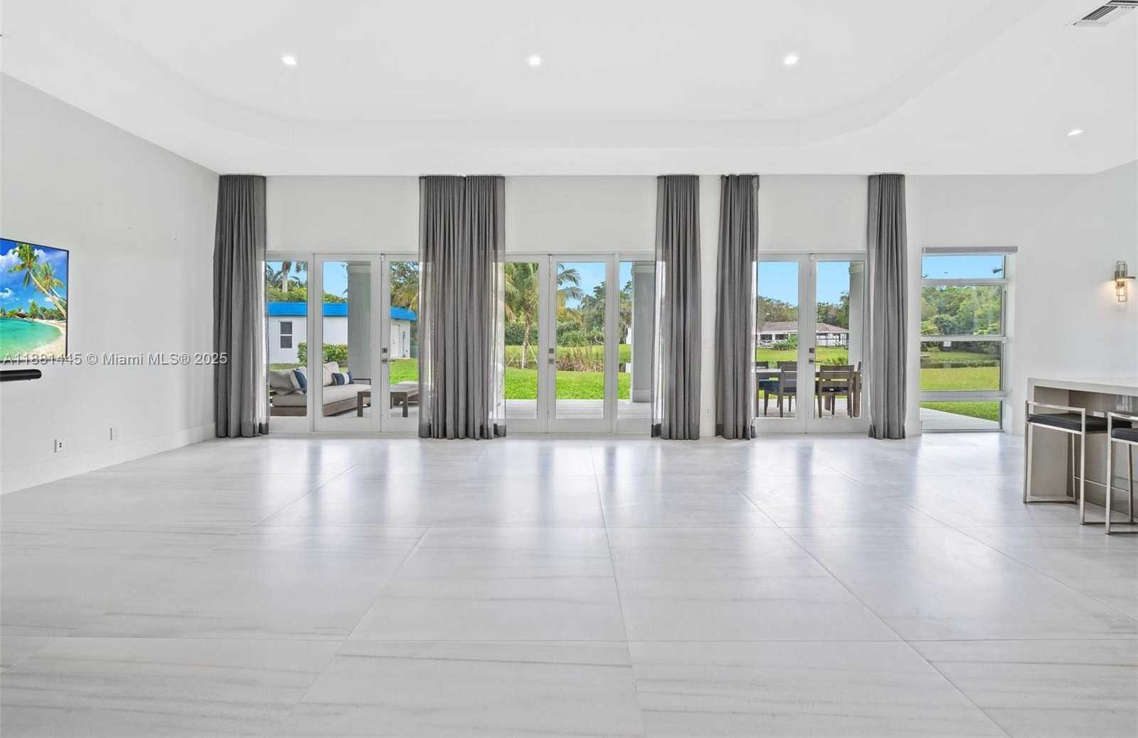 Small Image of 2400 SOUTH WEST 112TH AVE, Davie Number 14