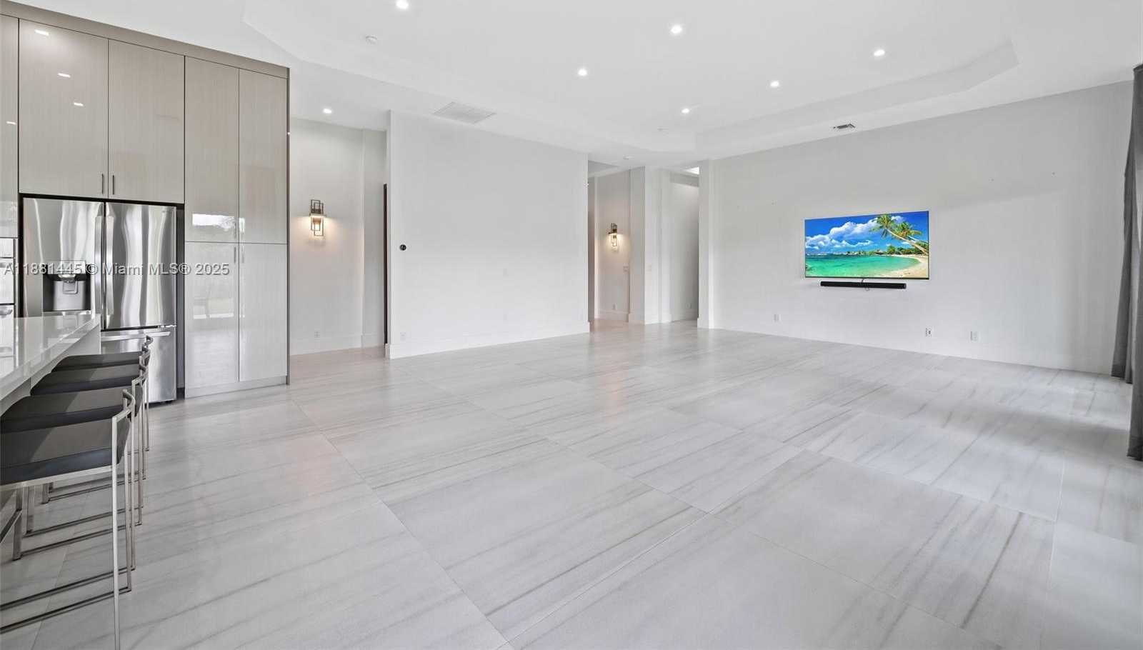 Small Image of 2400 SOUTH WEST 112TH AVE, Davie Number 15
