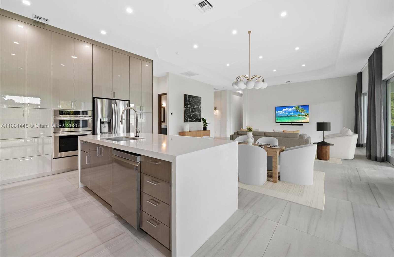 Small Image of 2400 SOUTH WEST 112TH AVE, Davie Number 20