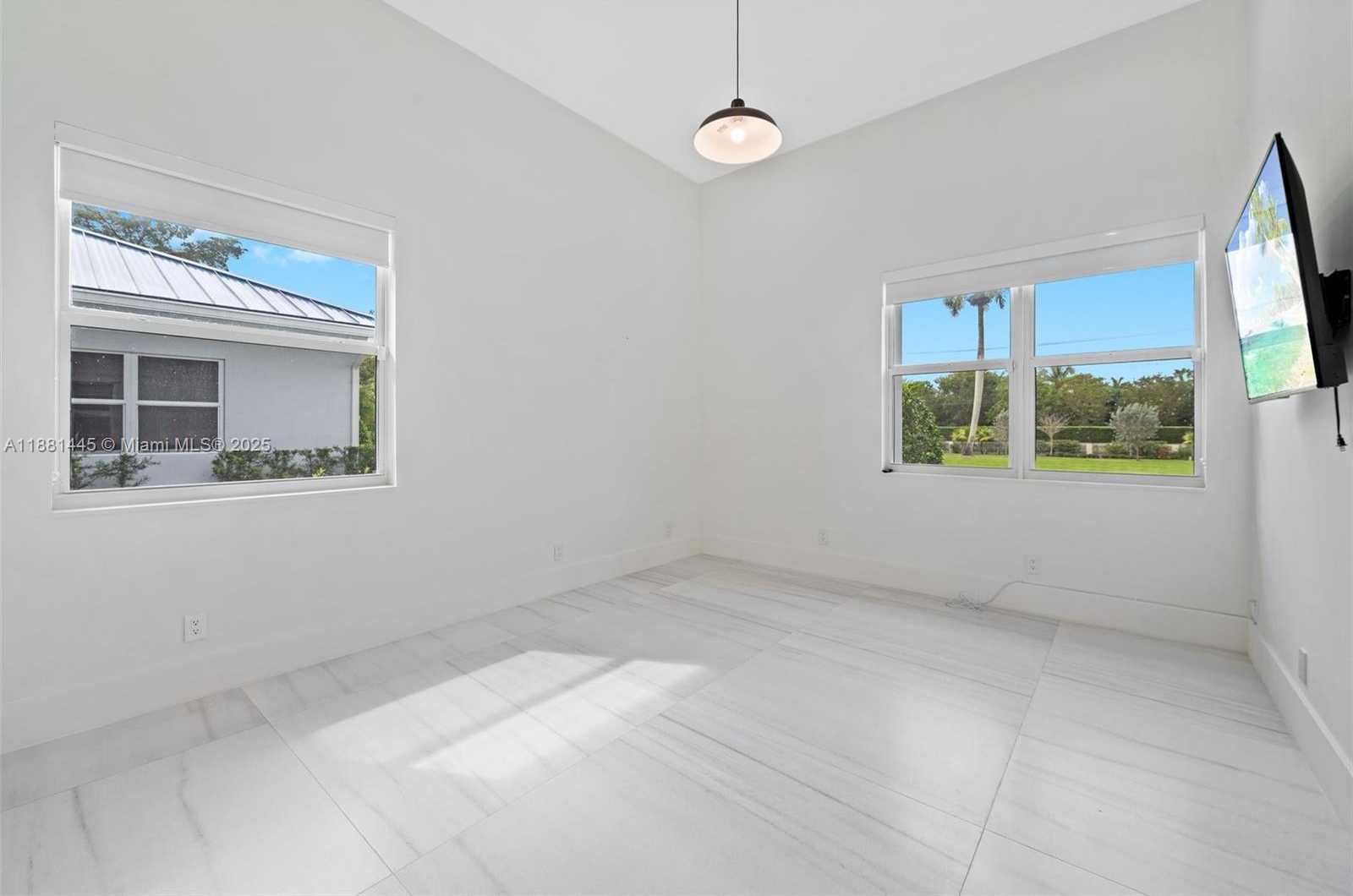 Small Image of 2400 SOUTH WEST 112TH AVE, Davie Number 38