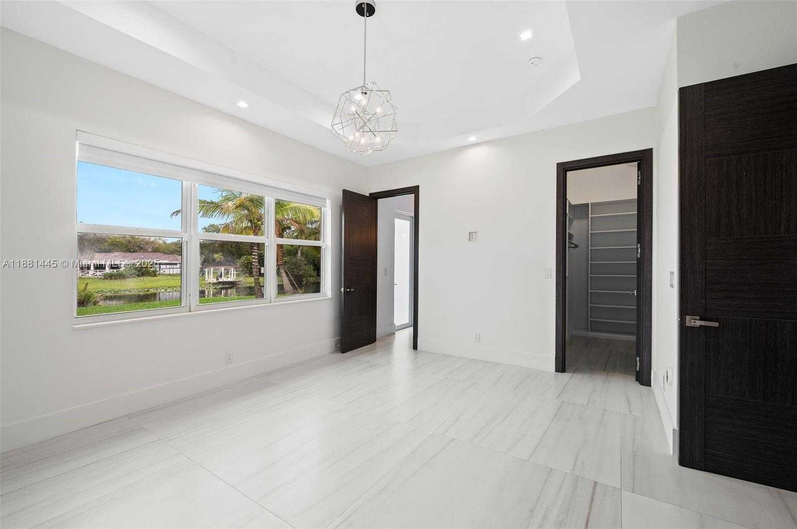 Small Image of 2400 SOUTH WEST 112TH AVE, Davie Number 40