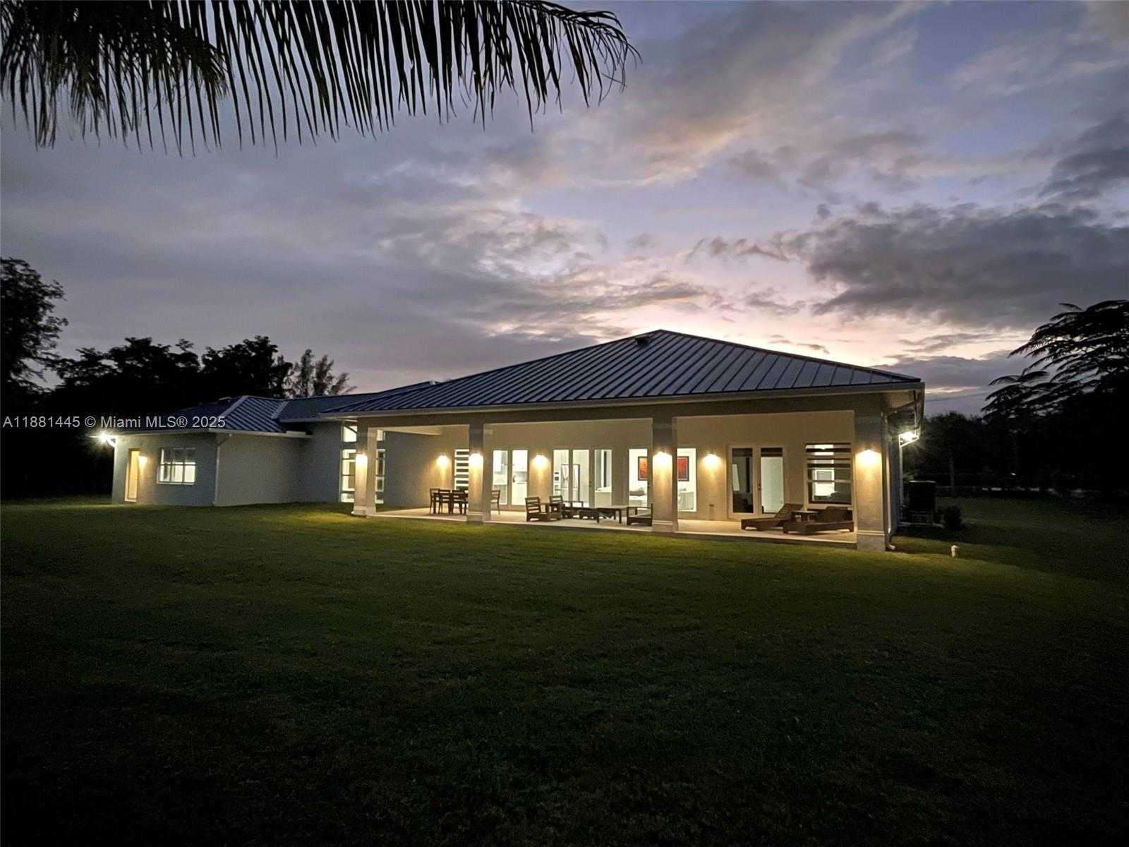 Small Image of 2400 SOUTH WEST 112TH AVE, Davie Number 47