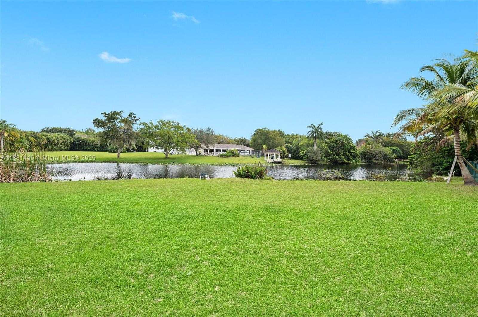 Small Image of 2400 SOUTH WEST 112TH AVE, Davie Number 48
