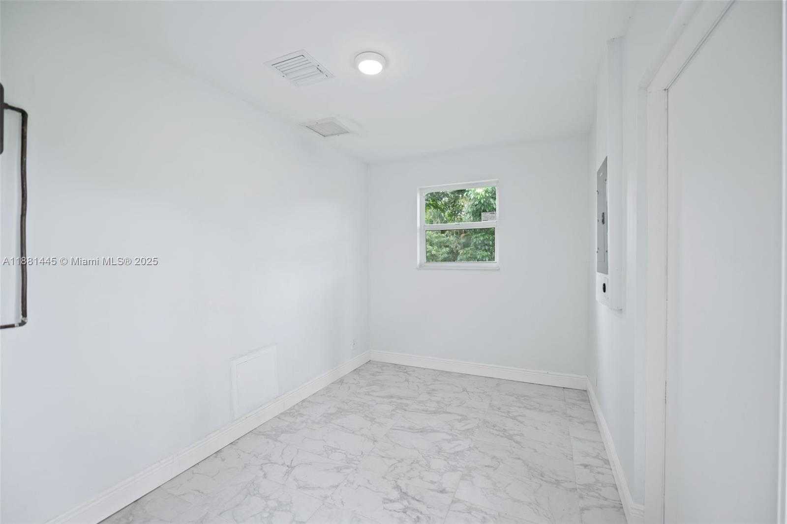 Small Image of 2400 SOUTH WEST 112TH AVE, Davie Number 59
