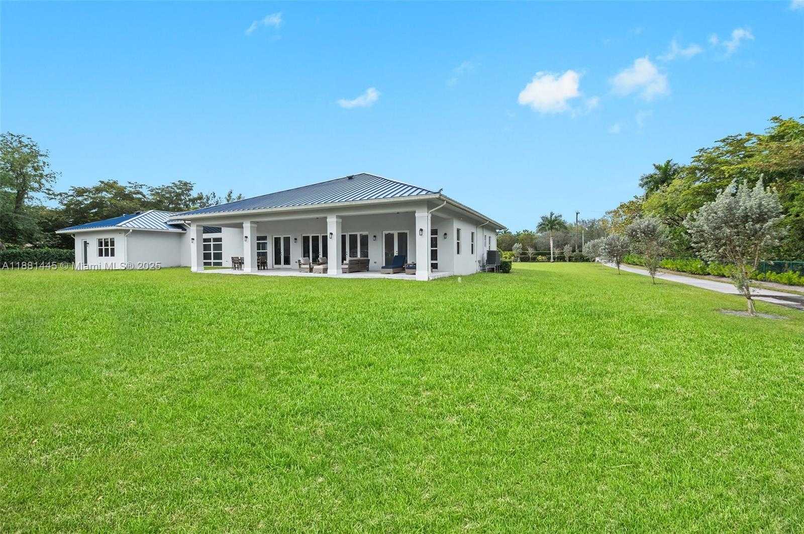 Small Image of 2400 SOUTH WEST 112TH AVE, Davie Number 61