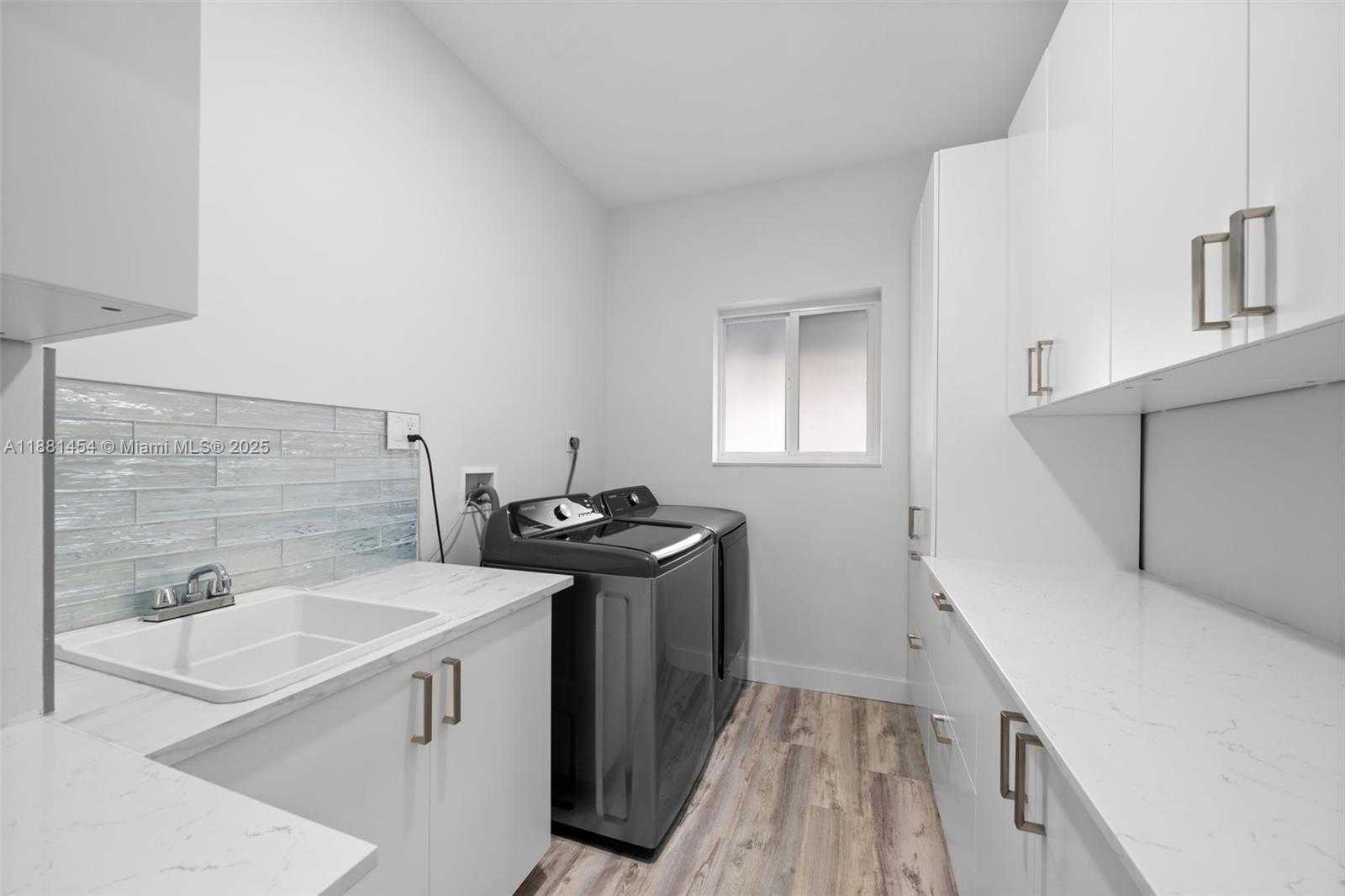 Small Image of 1155 TYLER ST, Hollywood Number 22
