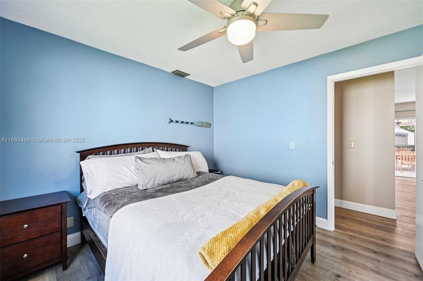 Small Image of 5610 WINDOVER WAY, Davie Number 23