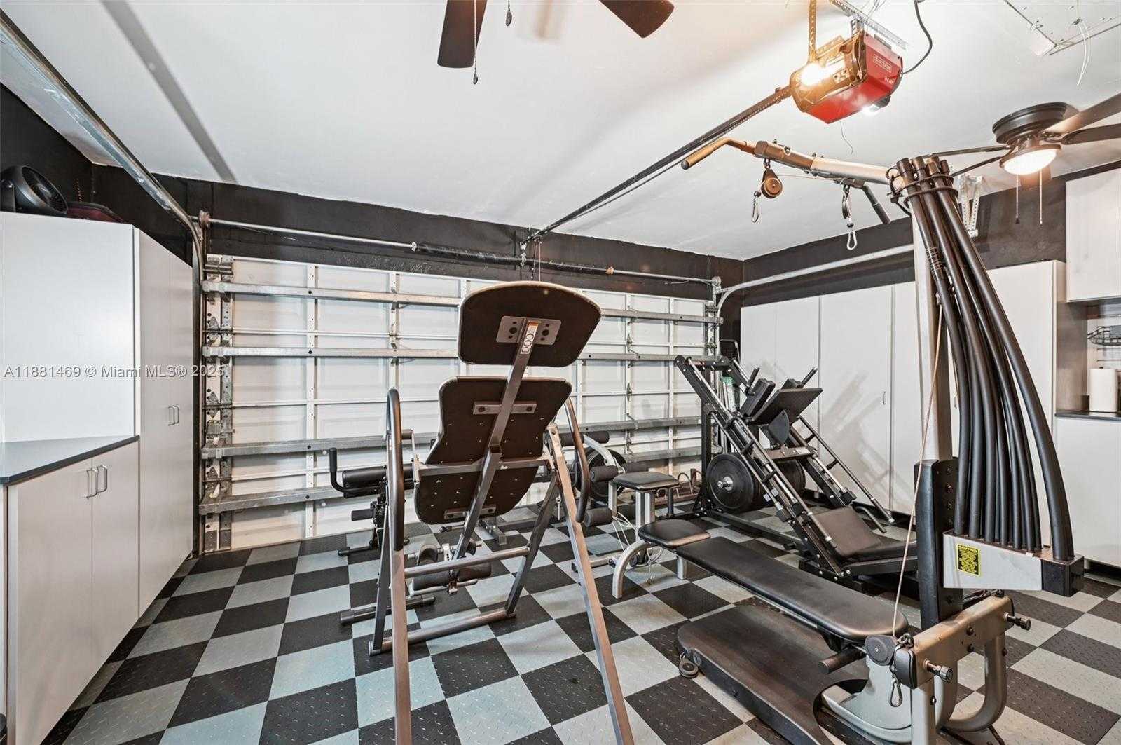 Small Image of 5610 WINDOVER WAY, Davie Number 38