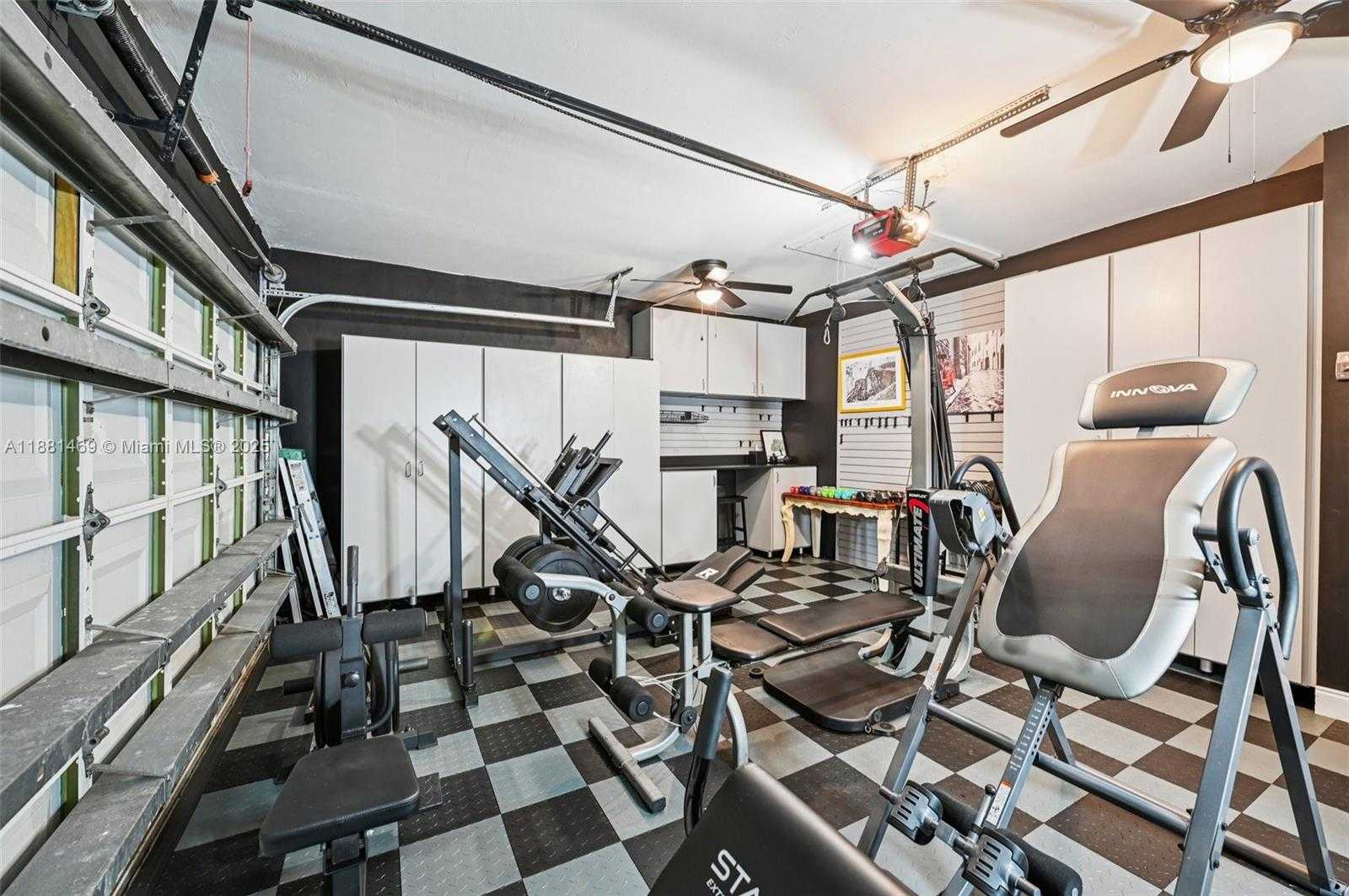 Small Image of 5610 WINDOVER WAY, Davie Number 39