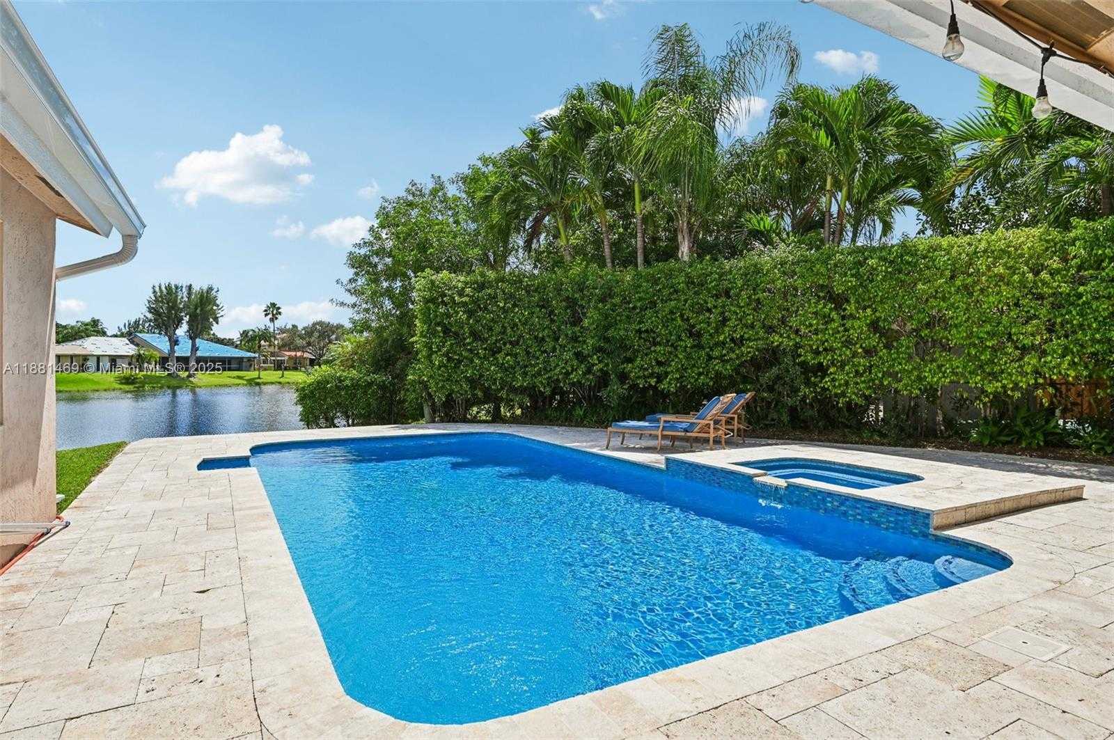Small Image of 5610 WINDOVER WAY, Davie Number 43